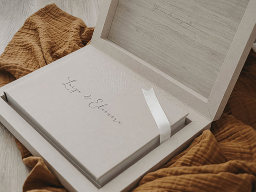 Elegant Book nel suo cofanetto coordinato